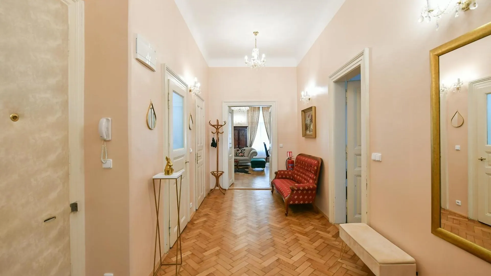 Stunning Charles Bridge Apartment Prague République tchèque