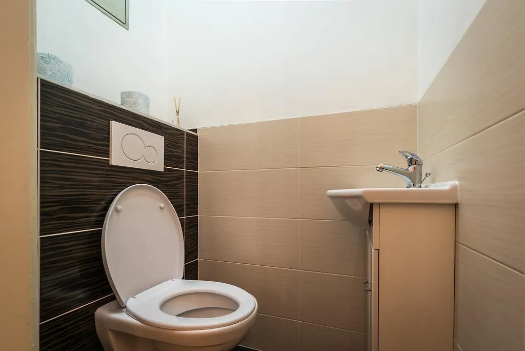Stunning Charles Bridge Apartment Tschechische Republik